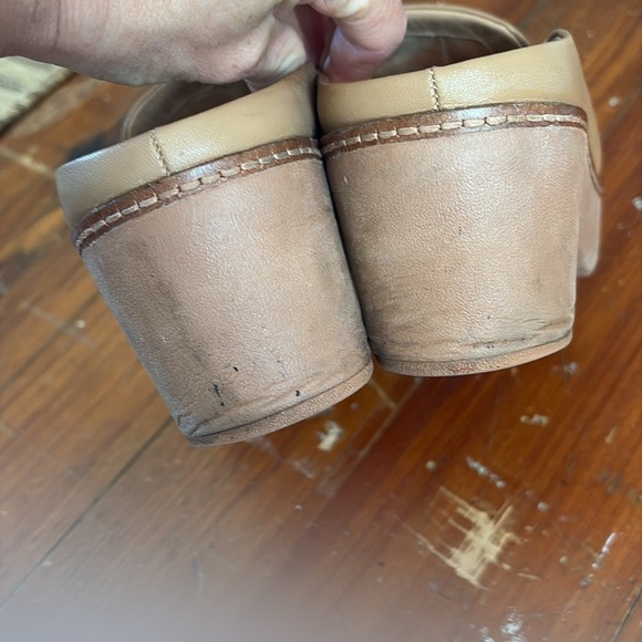 FITFLOP Size 10 Latte Tan Pilar Stud Buckle Leather Platform Mules Lug - Picture 4 of 8